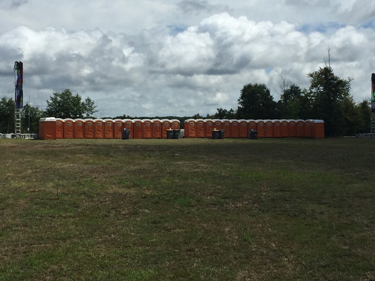 Eaux-Claire-dressing-rooms