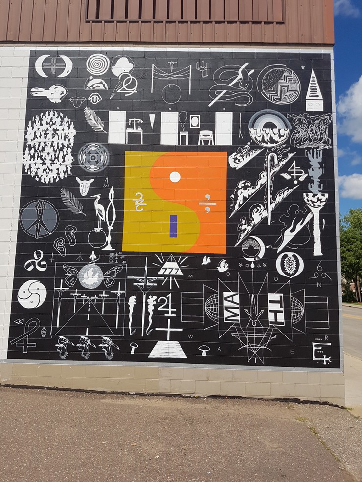 Eaux-Claire-nice-signs