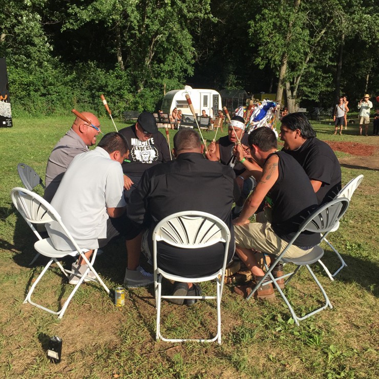 Eaux-Claire-opening-act